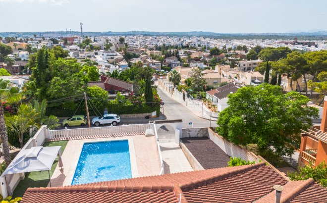 Resale - Villa -
Los Balcones - Costa Blanca