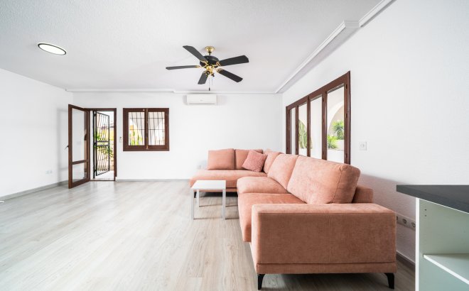 Resale - Villa -
Los Balcones - Costa Blanca