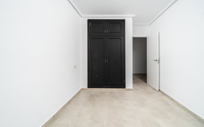 Resale - Villa -
Los Balcones - Costa Blanca