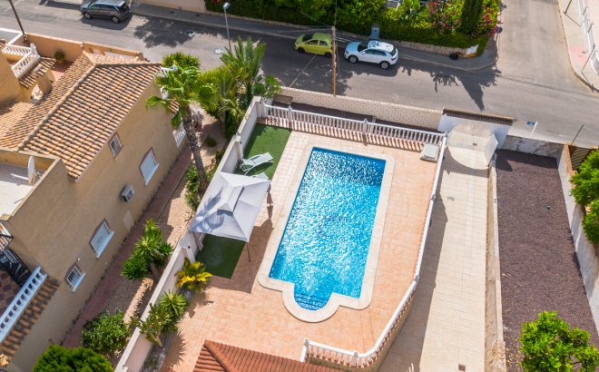 Resale - Villa -
Los Balcones - Costa Blanca