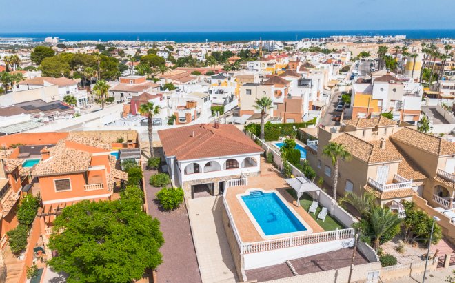 Resale - Villa -
Los Balcones - Costa Blanca