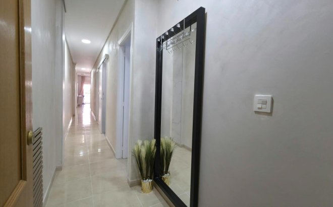 Resale - Apartment -
Torrevieja - Nueva Torrevieja