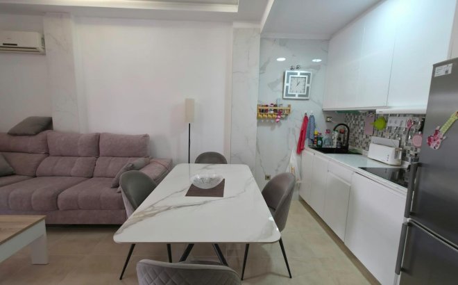 Resale - Apartment -
Torrevieja - Nueva Torrevieja