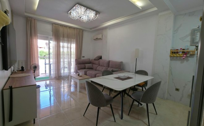 Resale - Apartment -
Torrevieja - Nueva Torrevieja