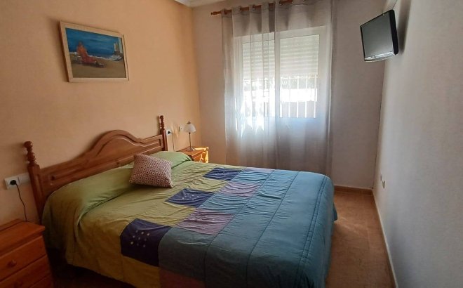 Resale - Bungalow -
Orihuela Costa - Los Almendros-la Florida