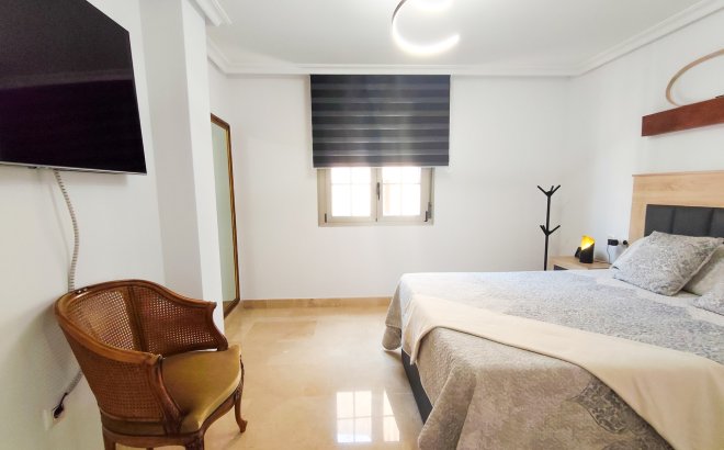 Resale - Apartment -
Torrevieja - Costa Blanca