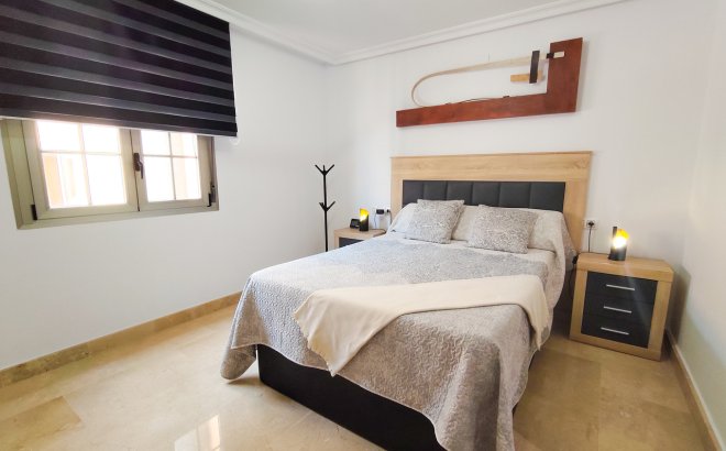 Resale - Apartment -
Torrevieja - Costa Blanca
