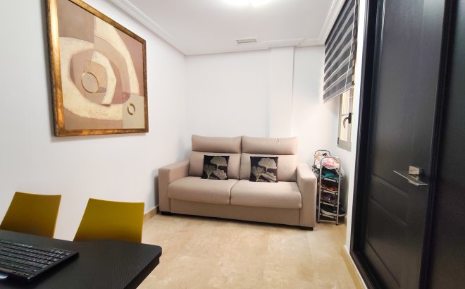 Resale - Apartment -
Torrevieja - Costa Blanca