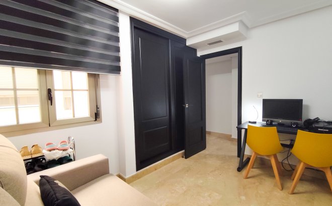 Resale - Apartment -
Torrevieja - Costa Blanca