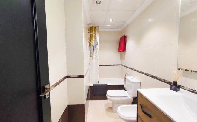 Resale - Apartment -
Torrevieja - Costa Blanca