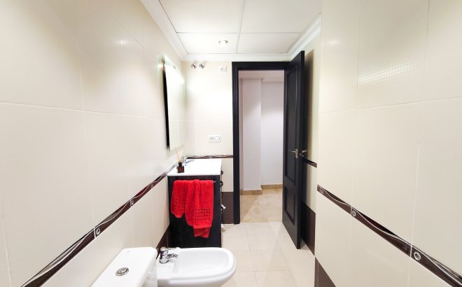 Resale - Apartment -
Torrevieja - Costa Blanca