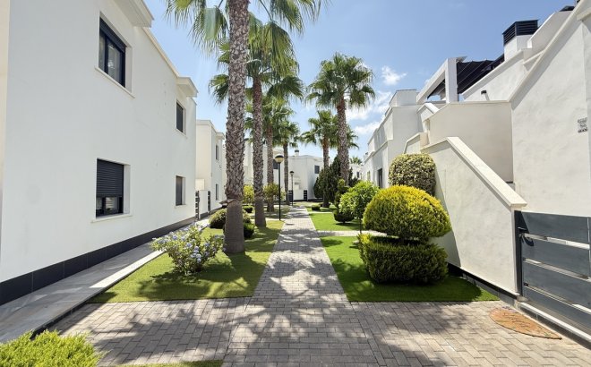 Resale - Town House -
Cabo Roig - Costa Blanca