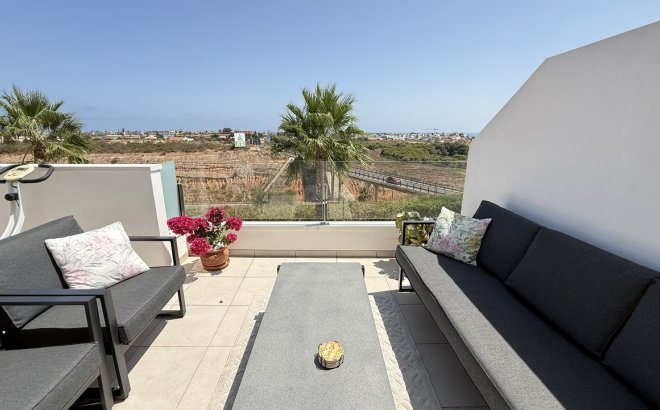 Resale - Town House -
Cabo Roig - Costa Blanca