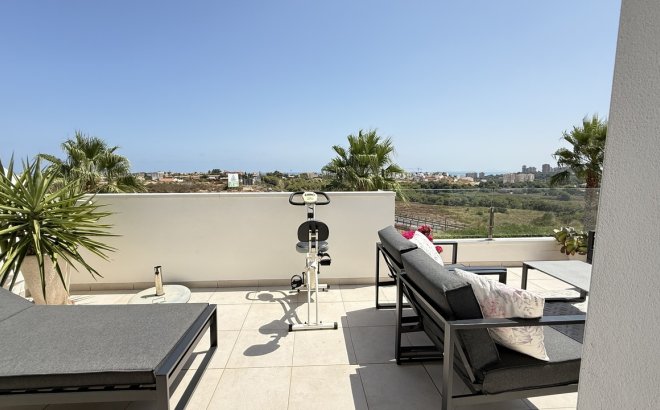 Resale - Town House -
Cabo Roig - Costa Blanca
