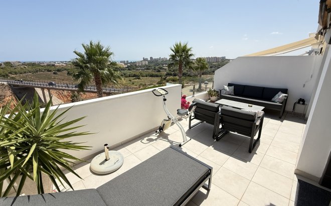 Resale - Town House -
Cabo Roig - Costa Blanca