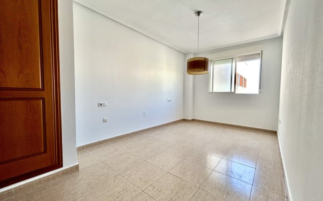Revente - Appartement -
Torrevieja - Costa Blanca