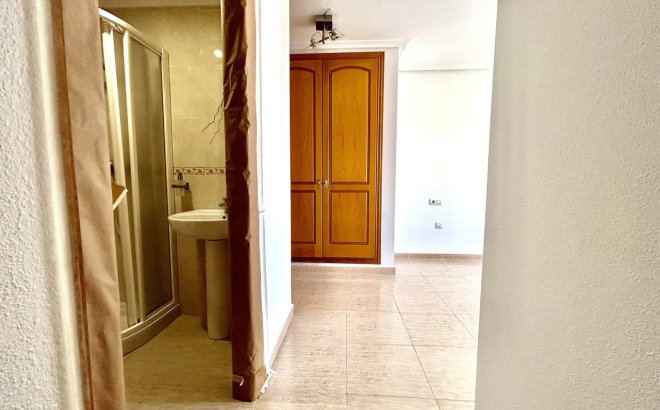 Revente - Appartement -
Torrevieja - Costa Blanca