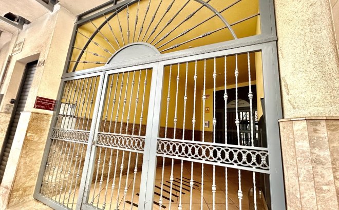 Revente - Appartement -
Torrevieja - Costa Blanca