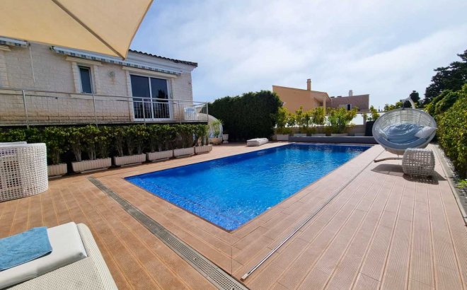 Resale - Villa -
La Mata - Costa Blanca