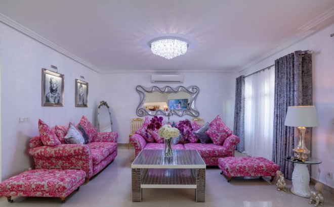 Resale - Villa -
San Miguel de Salinas - Inland