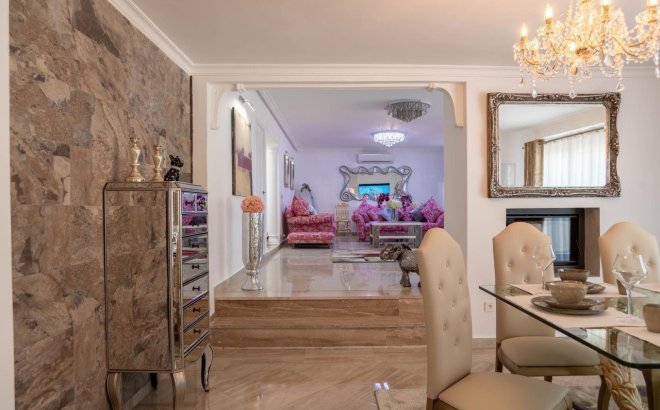 Resale - Villa -
San Miguel de Salinas - Inland