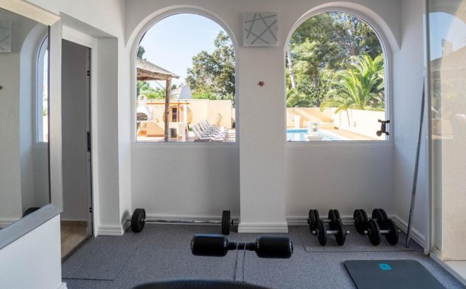 Resale - Villa -
San Miguel de Salinas - Inland