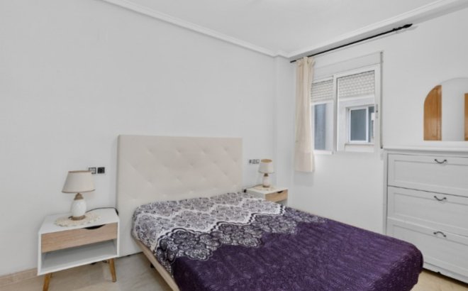 Resale - Apartment -
Torrevieja - Costa Blanca
