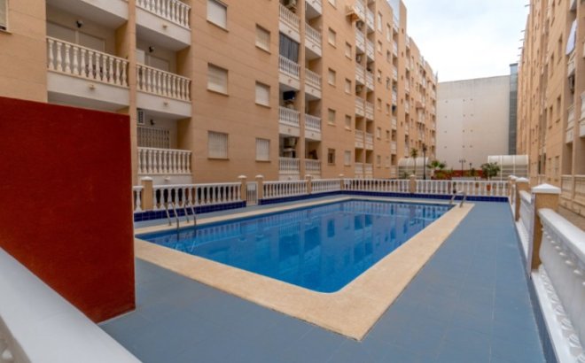 Resale - Apartment -
Torrevieja - Costa Blanca