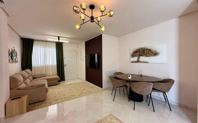 Resale - Apartment -
Torrevieja - Aguas Nuevas