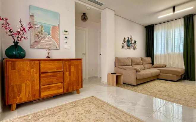 Resale - Apartment -
Torrevieja - Aguas Nuevas