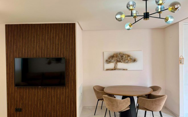 Resale - Apartment -
Torrevieja - Aguas Nuevas