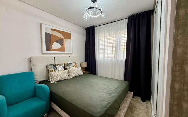 Resale - Apartment -
Torrevieja - Aguas Nuevas