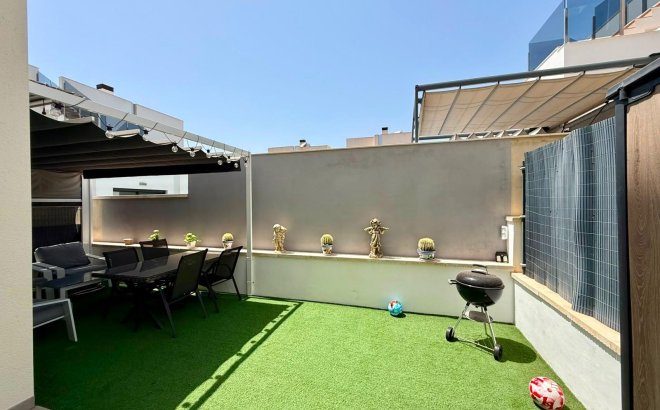 Resale - Apartment -
Torrevieja - Aguas Nuevas