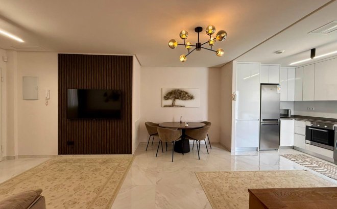 Resale - Apartment -
Torrevieja - Aguas Nuevas