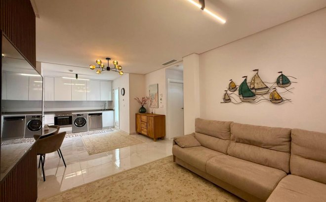 Resale - Apartment -
Torrevieja - Aguas Nuevas