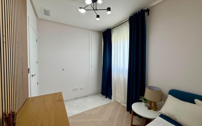Resale - Apartment -
Torrevieja - Aguas Nuevas