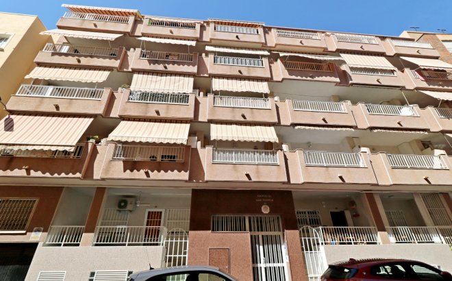 Revente - Appartement -
Torrevieja - Playa del Cura