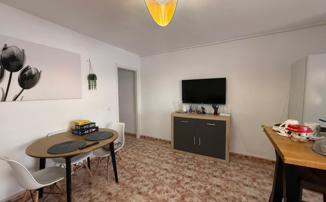 Resale - Apartment -
Torrevieja - Playa de los Locos