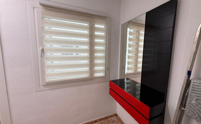 Resale - Apartment -
Torrevieja - Playa de los Locos