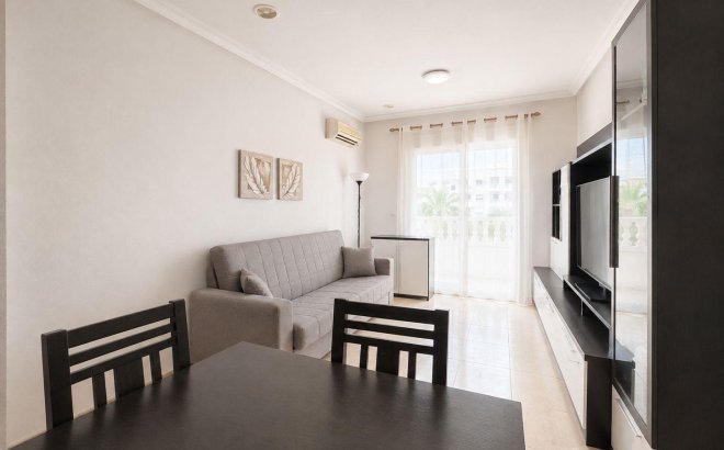 Resale - Apartment -
Torrevieja - Playa del Cura