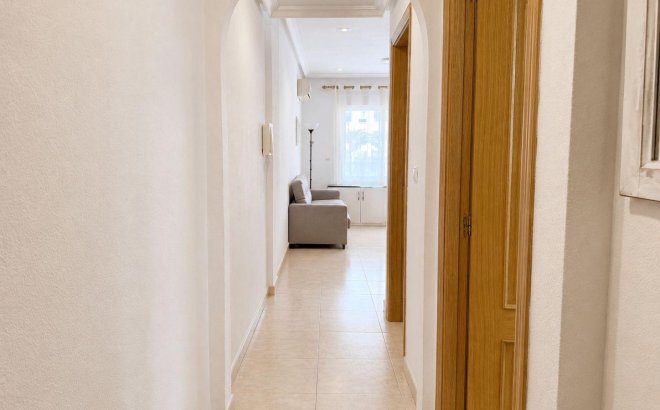 Resale - Apartment -
Torrevieja - Playa del Cura