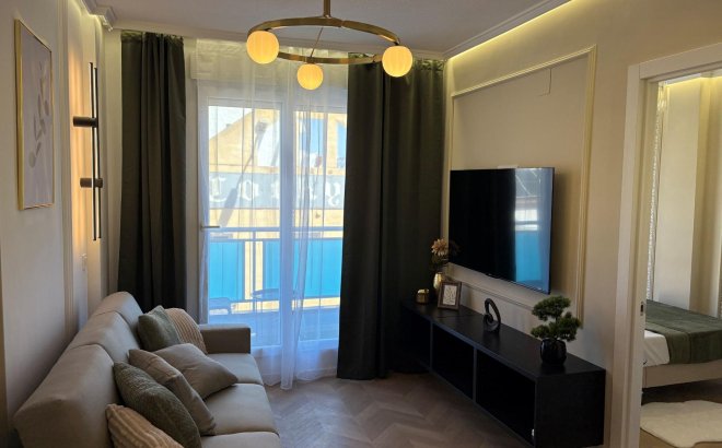 Resale - Apartment -
Torrevieja - Playa del Cura