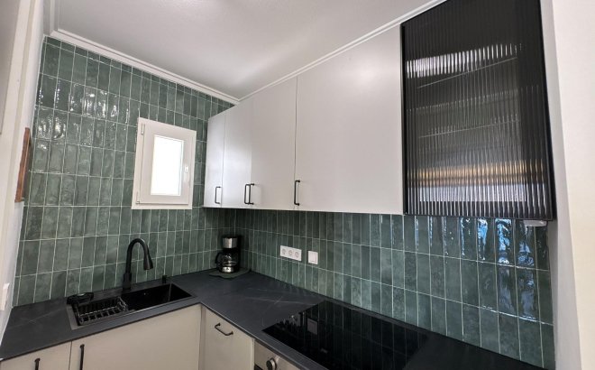 Resale - Apartment -
Torrevieja - Playa del Cura