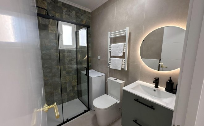 Resale - Apartment -
Torrevieja - Playa del Cura