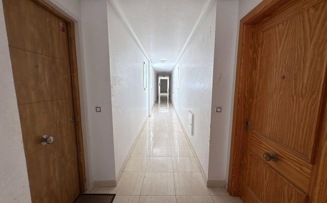 Resale - Apartment -
Torrevieja - Playa del Cura