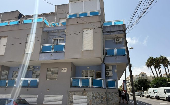 Resale - Apartment -
Torrevieja - Playa del Cura