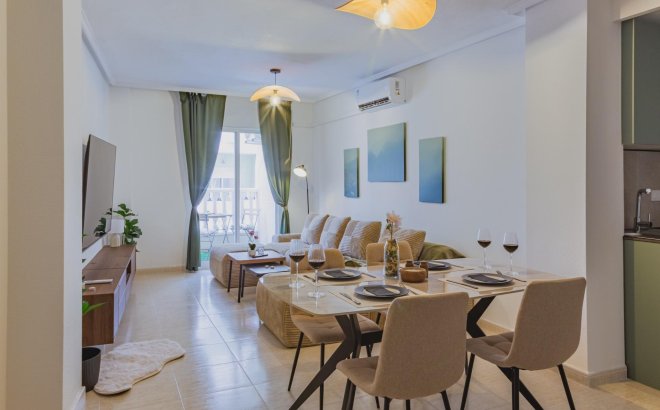 Resale - Apartment -
Torrevieja - Playa del Cura
