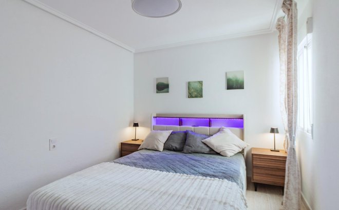 Resale - Apartment -
Torrevieja - Playa del Cura