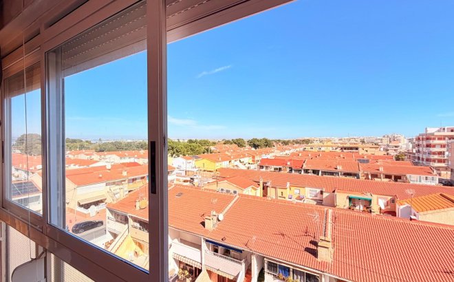 Resale - Apartment -
Torrevieja - Playa De Los Naufragos