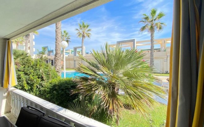 Resale - Apartment -
Torrevieja - Torre La Mata